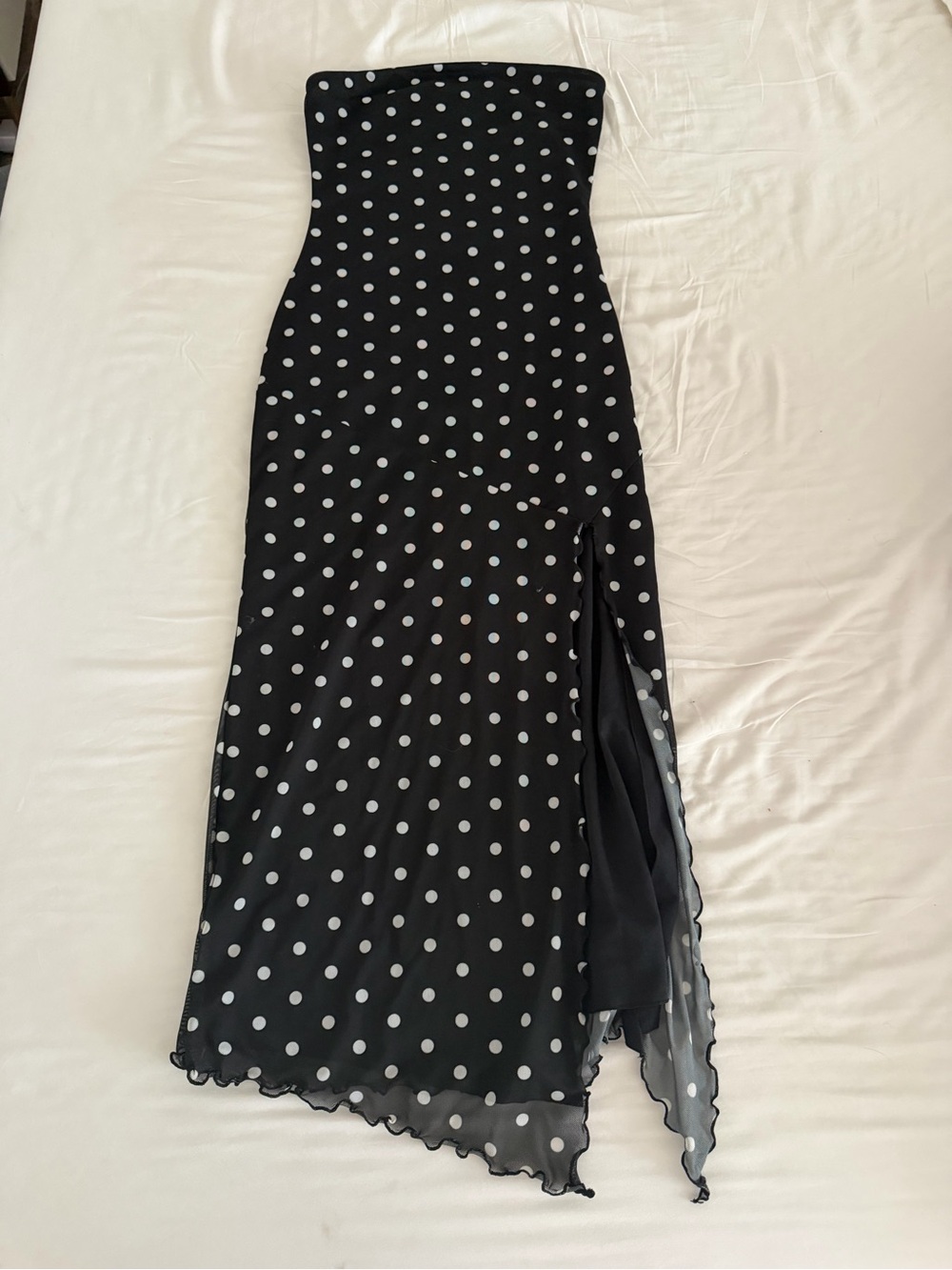 Urban Outfitters Black Strapless Polka Dot Midi Dress with Side Slit - Picture 3 of 4